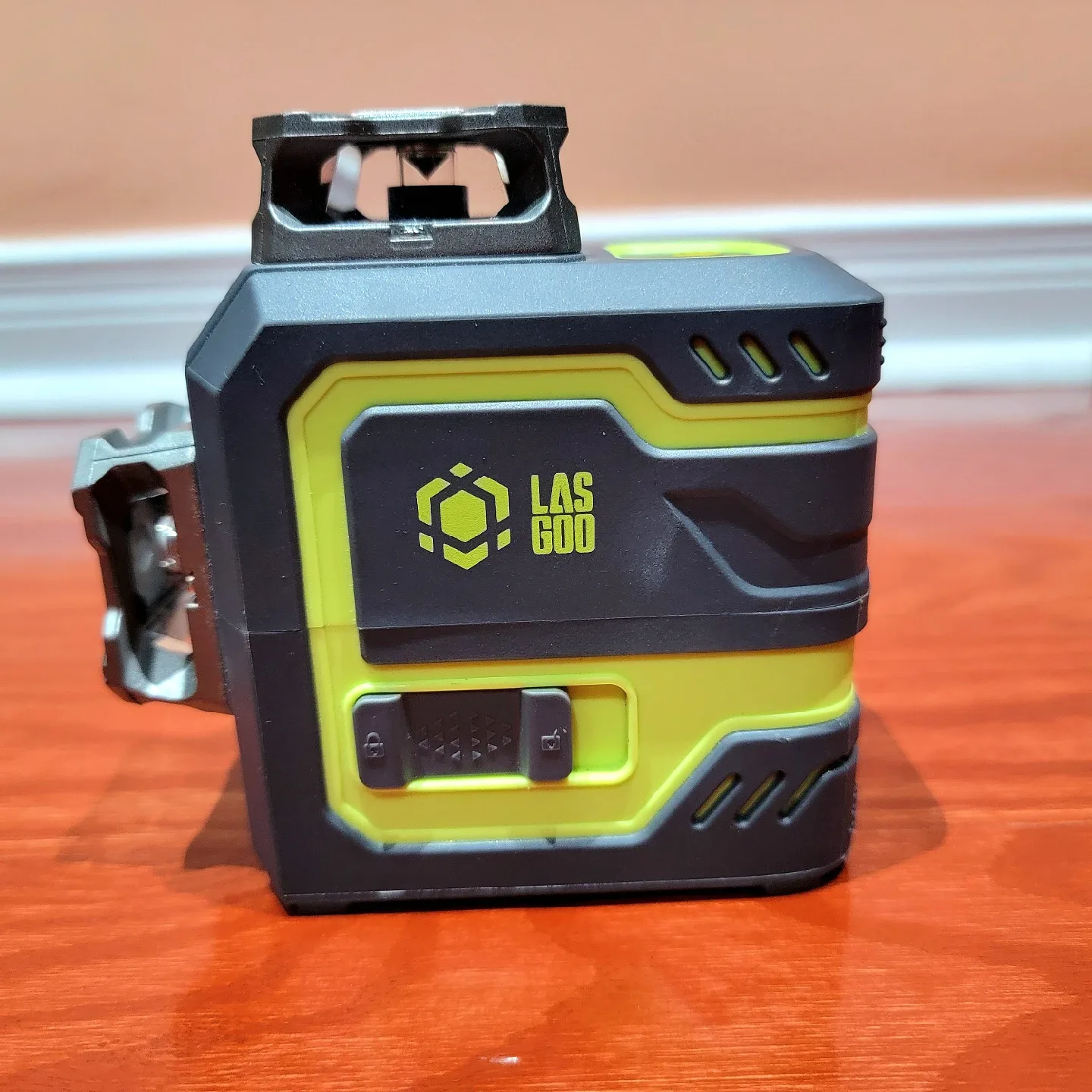 LasGoo LG 3D Laser Level Self Leveling 3x360 image indicator(5)