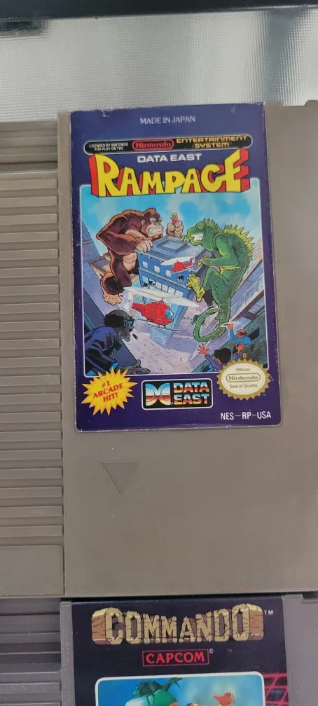 5 Nintendo NES Game Cartridges Bundle image indicator(3)