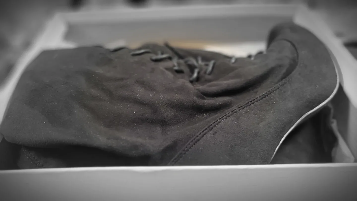 Diva Lounge Black Suede Boots - Size 7.5 image indicator(6)