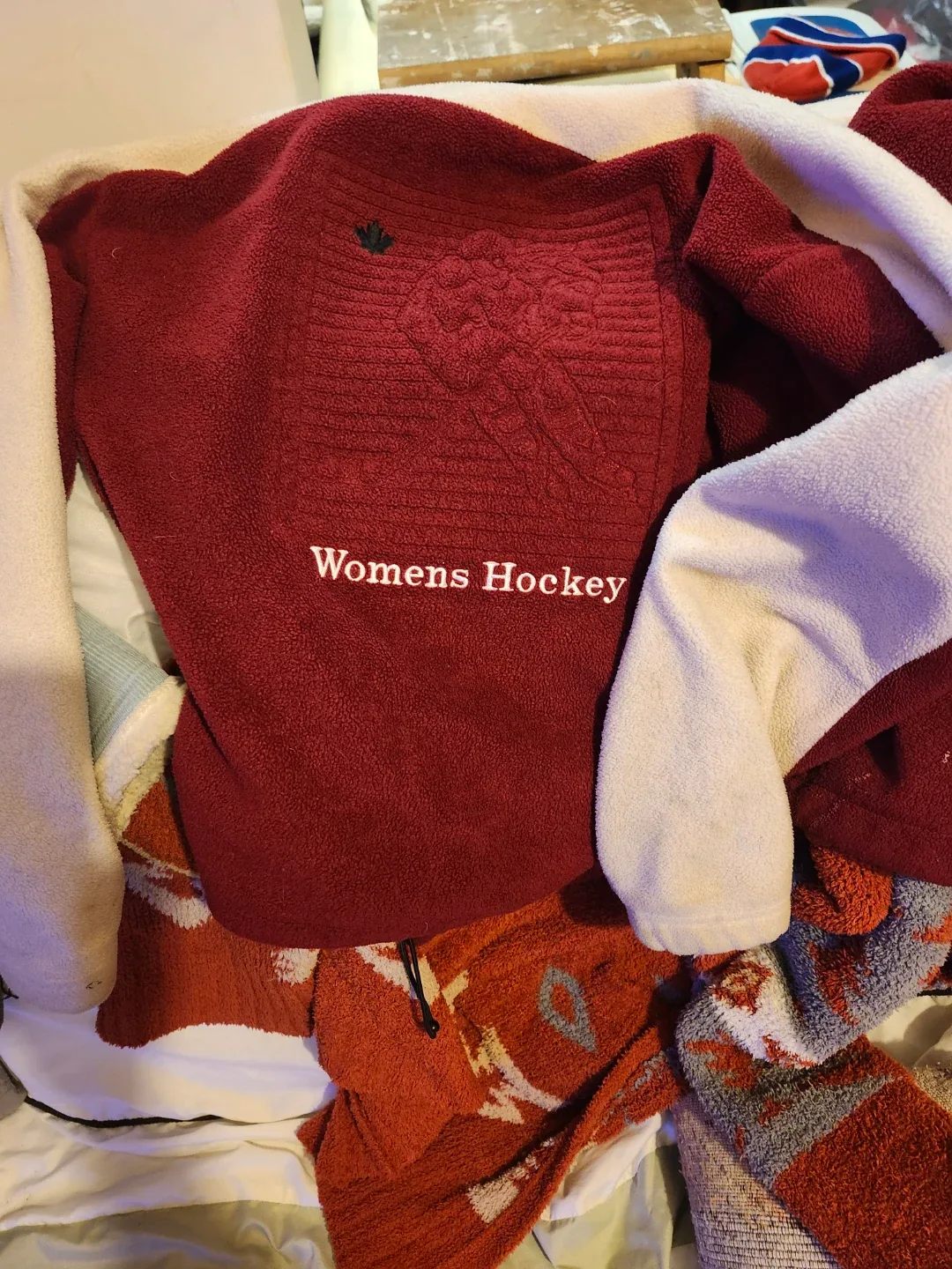 Womens Hockey Fleece zip up🥕