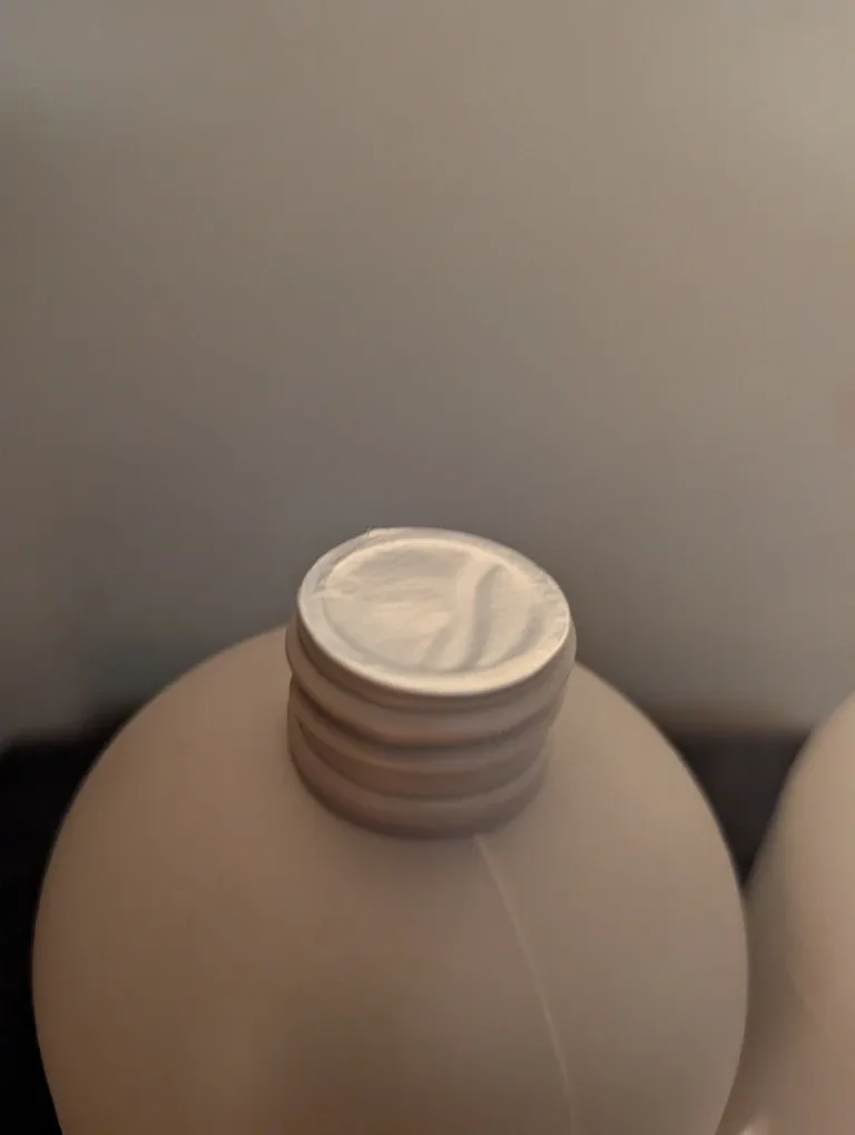 Tweak'd by Nature Shampoo & Conditioner Set image indicator(4)