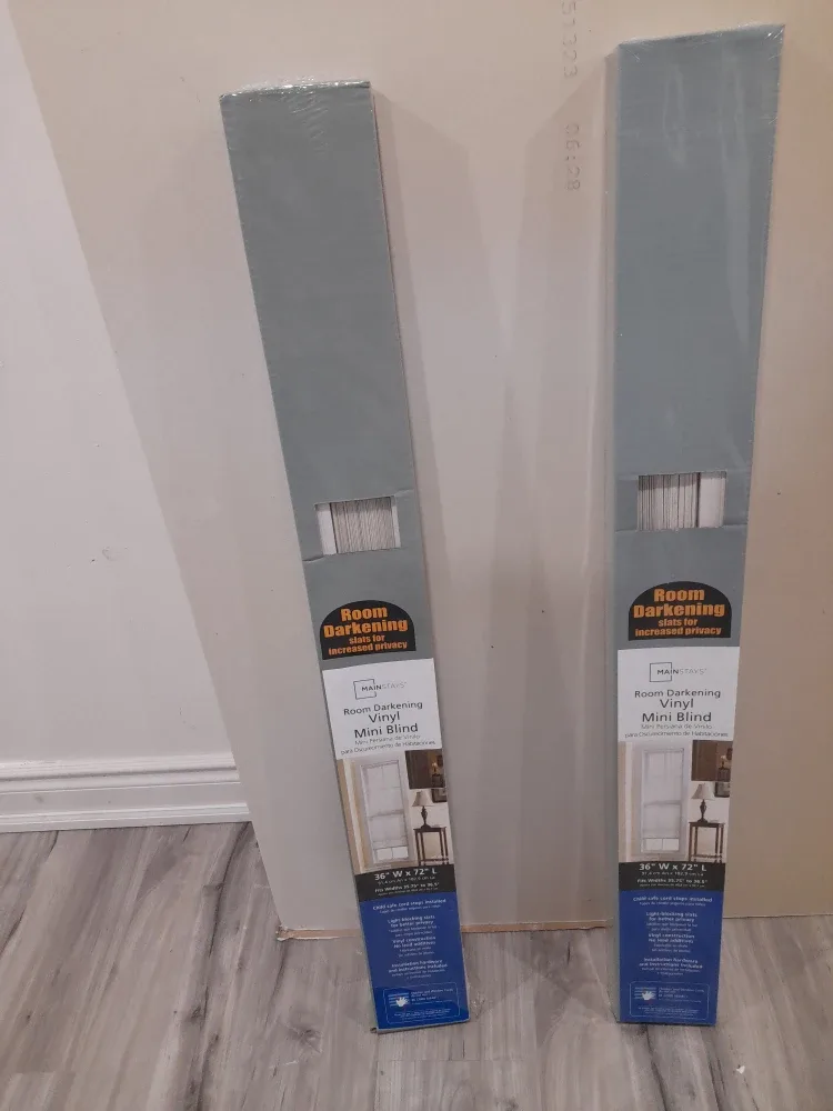 Mainstays 36"x72" Room Darkening Vinyl Mini Blind - New image indicator(2)