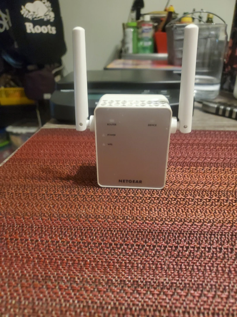 NETGEAR AC1200 WiFi Range Extender