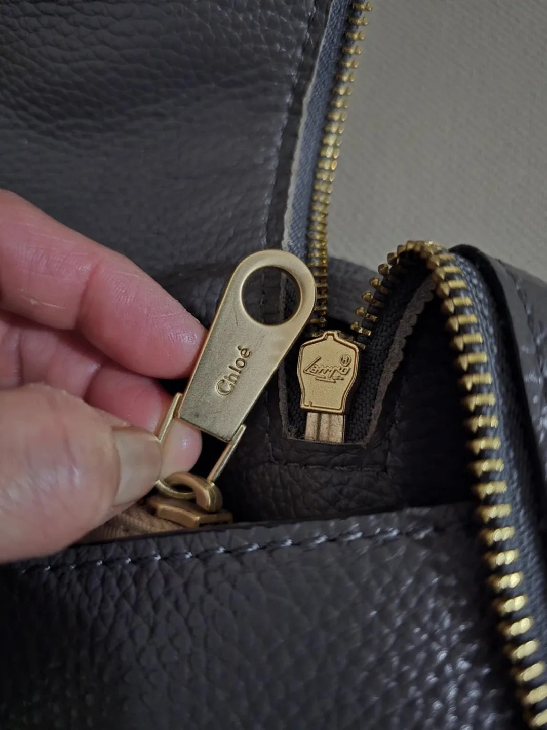 Chloé Marcie Grey Leather Crossbody Bag image indicator(3)