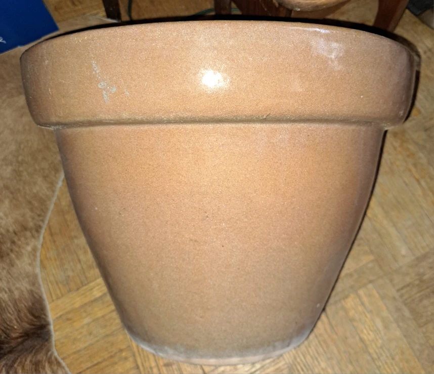 Large Terracotta Plant Pot - photo 3