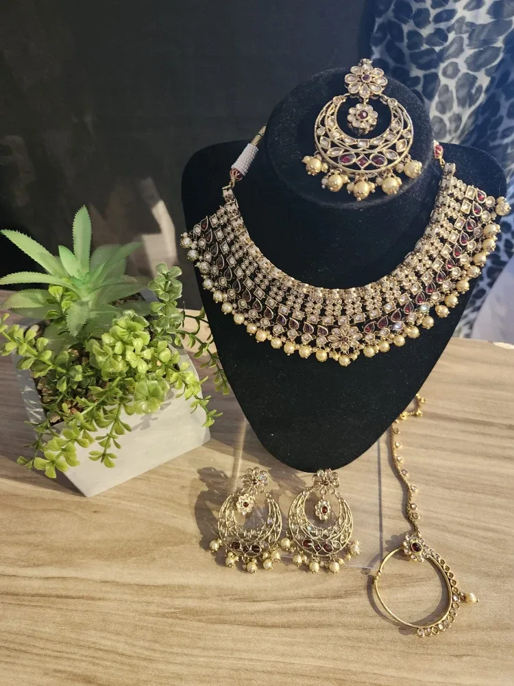 Indian/Pakistani Jewellery Set