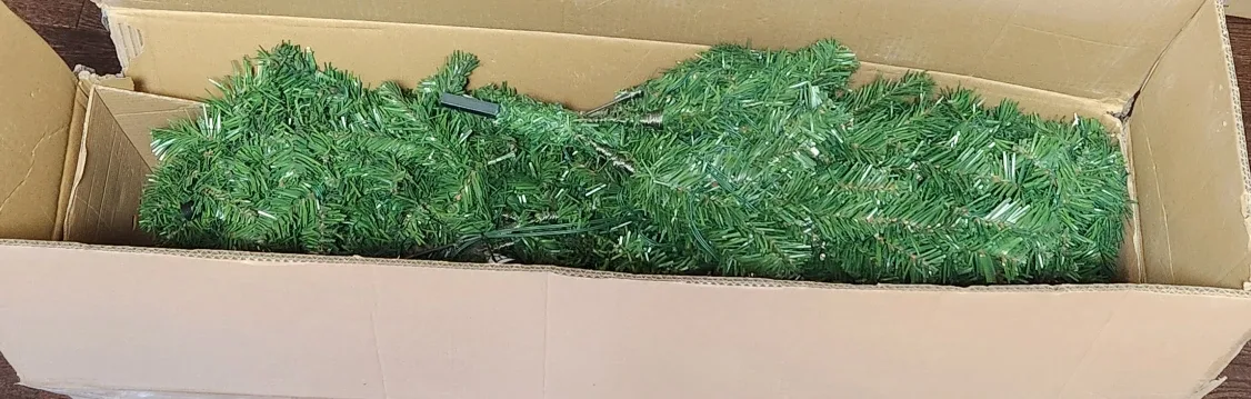 6.5 ft Christmas Tree(NEW) image indicator(5)