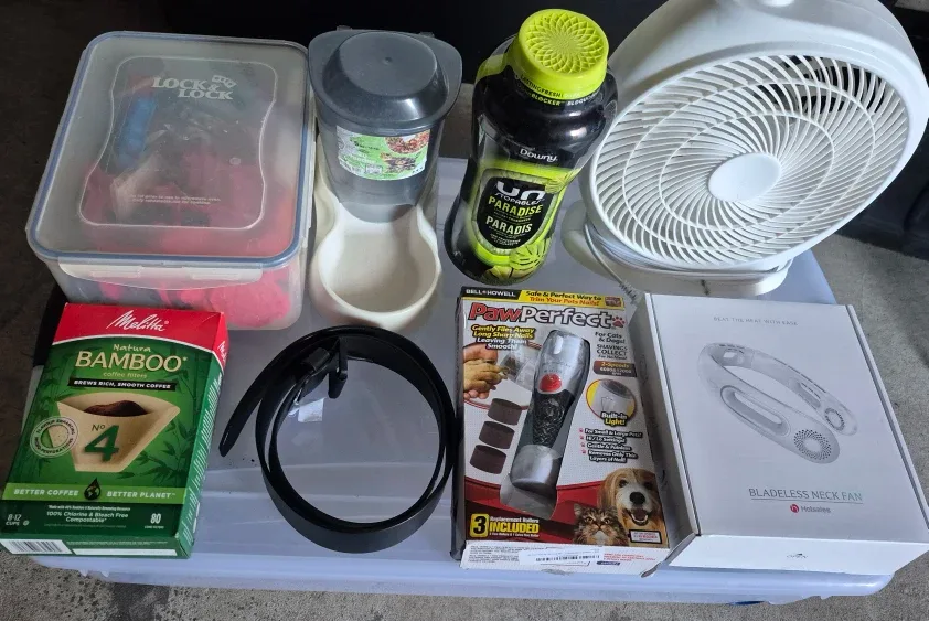 Household and kitchen items