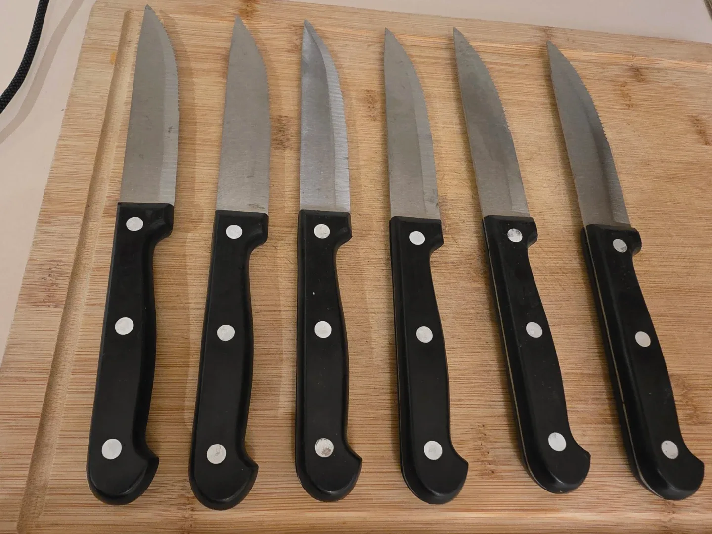 Set of 6 Steak Knives image indicator(2)