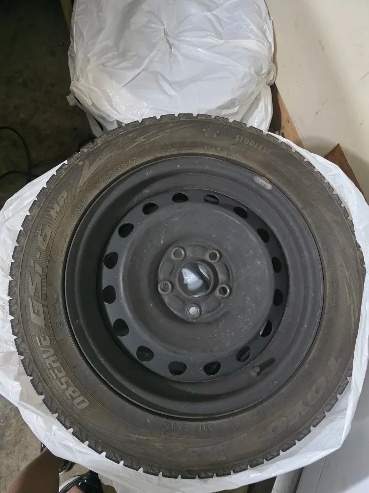 Set of 4 Toyo Observe G3-Ice Winter Tires 215/55R16 image indicator(9)