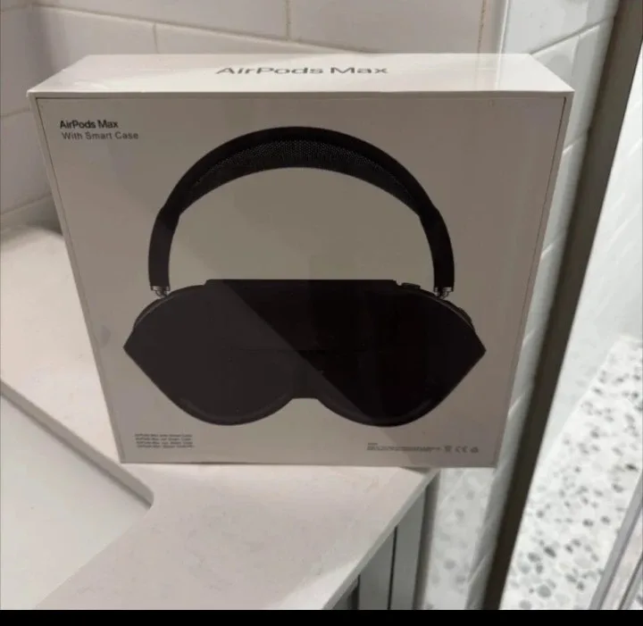 Apple AirPods Max - Midnight with Smart Case