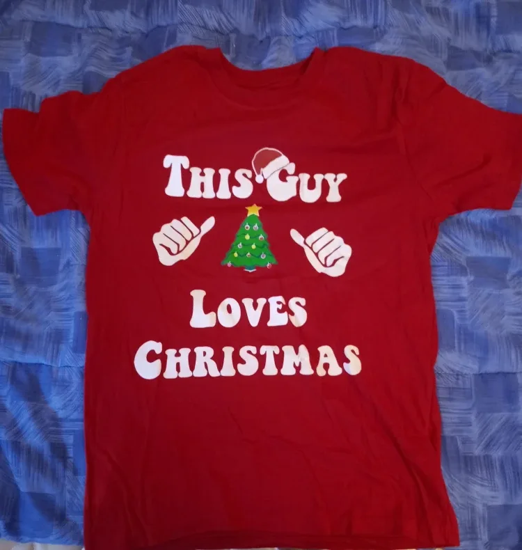 Christmas T-Shirt - Size Medium thumbnail