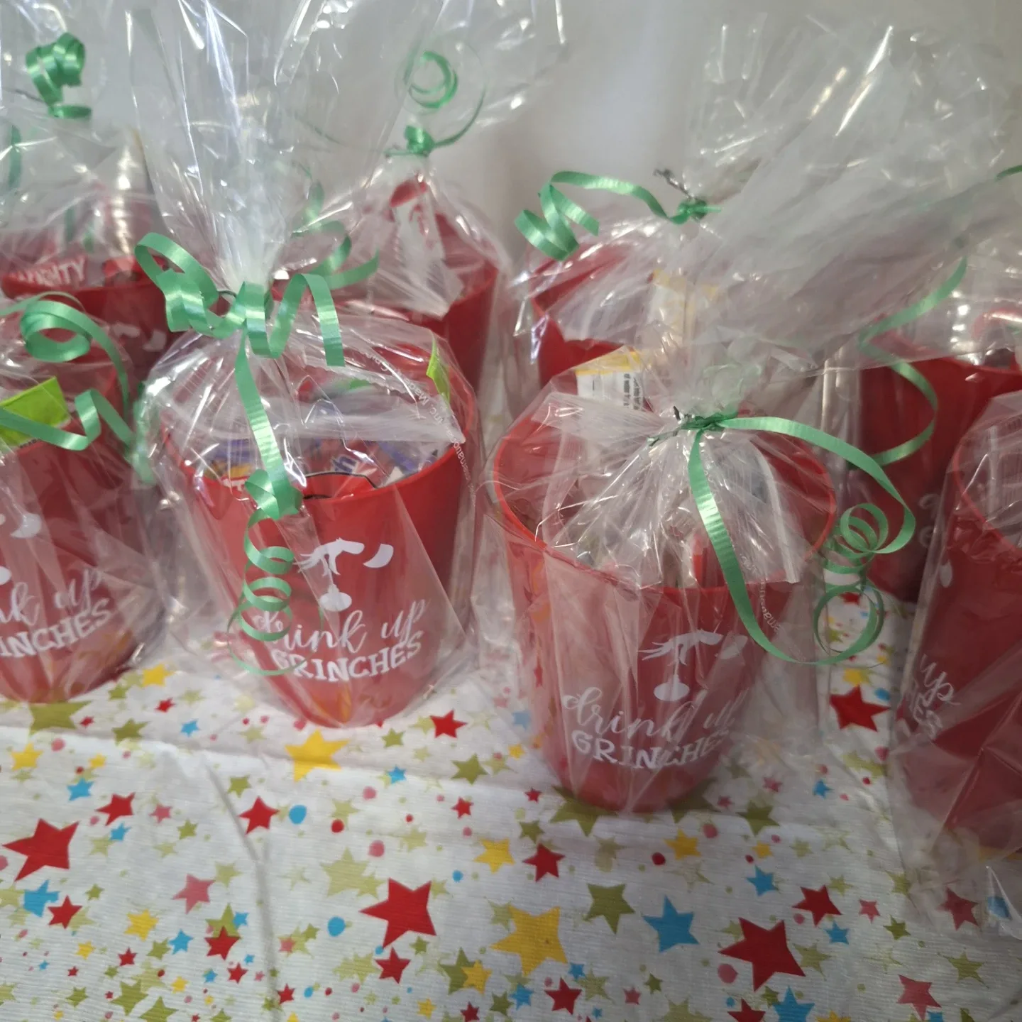 Grinch Drink Up Gift cup with Candy image indicator(5)