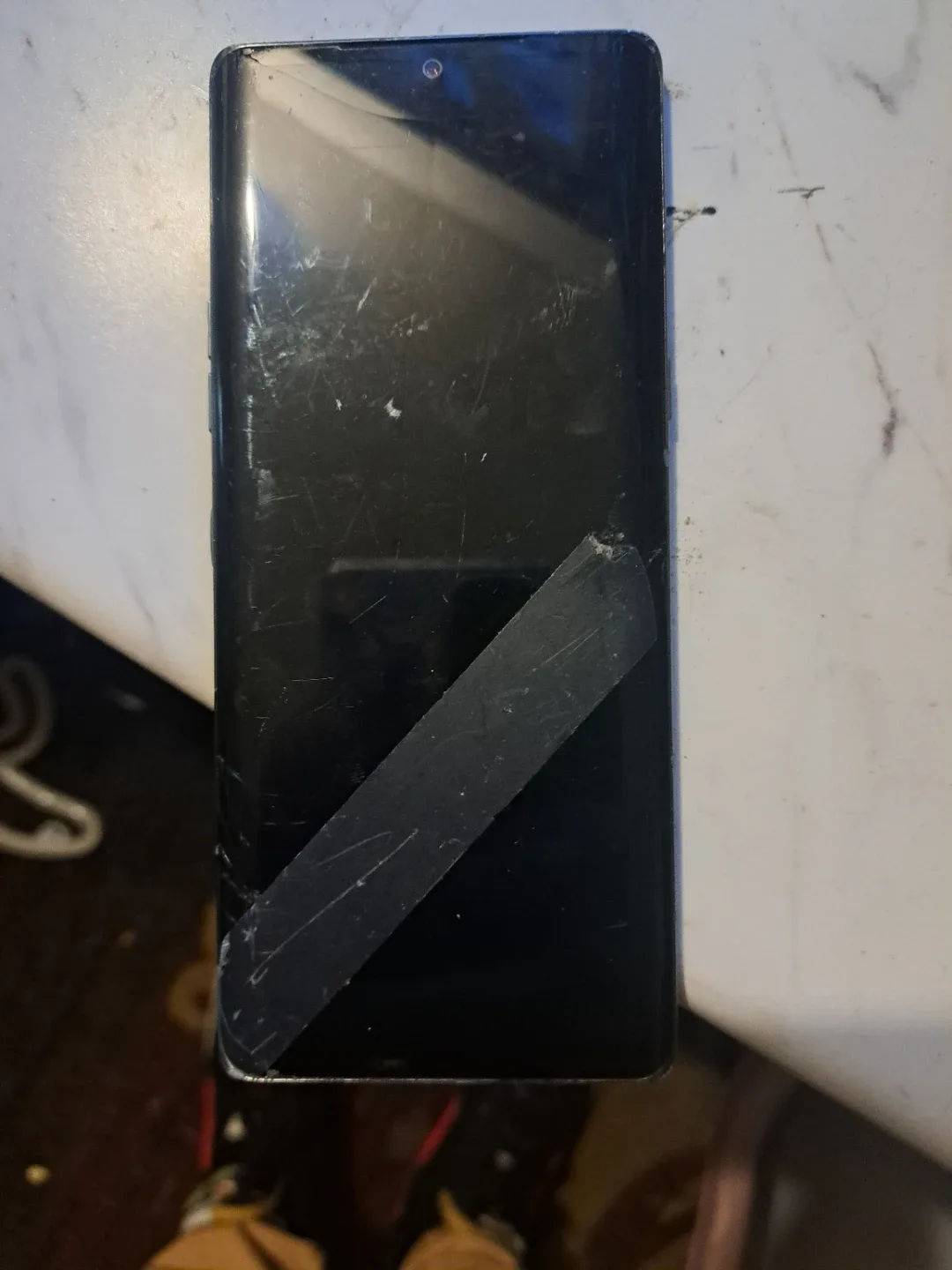 Used LG Phone - Damaged Condition image indicator(2)