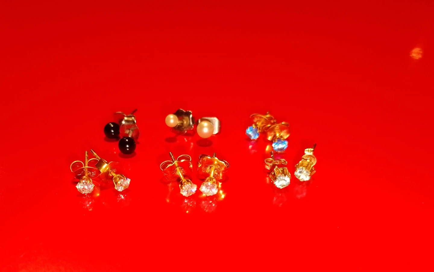 6 Earring Set Cash Only Moving