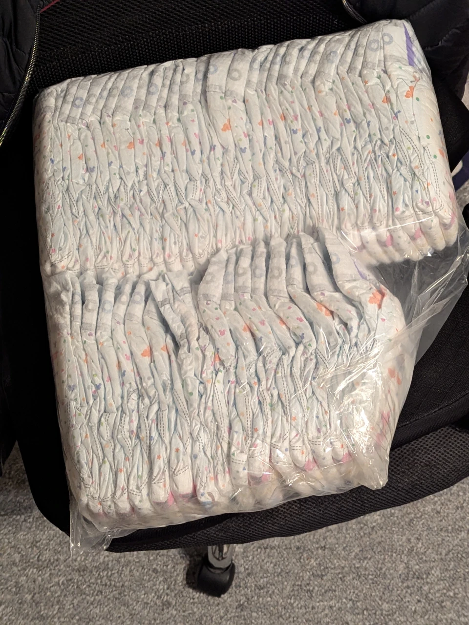 Huggies Plus Little Movers Diapers - Size 4 - photo 2