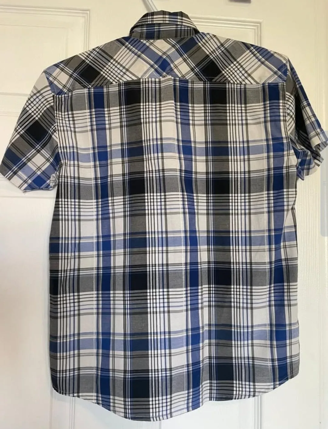 Boy shirt (14 yrs) - BARELY USED image indicator(2)