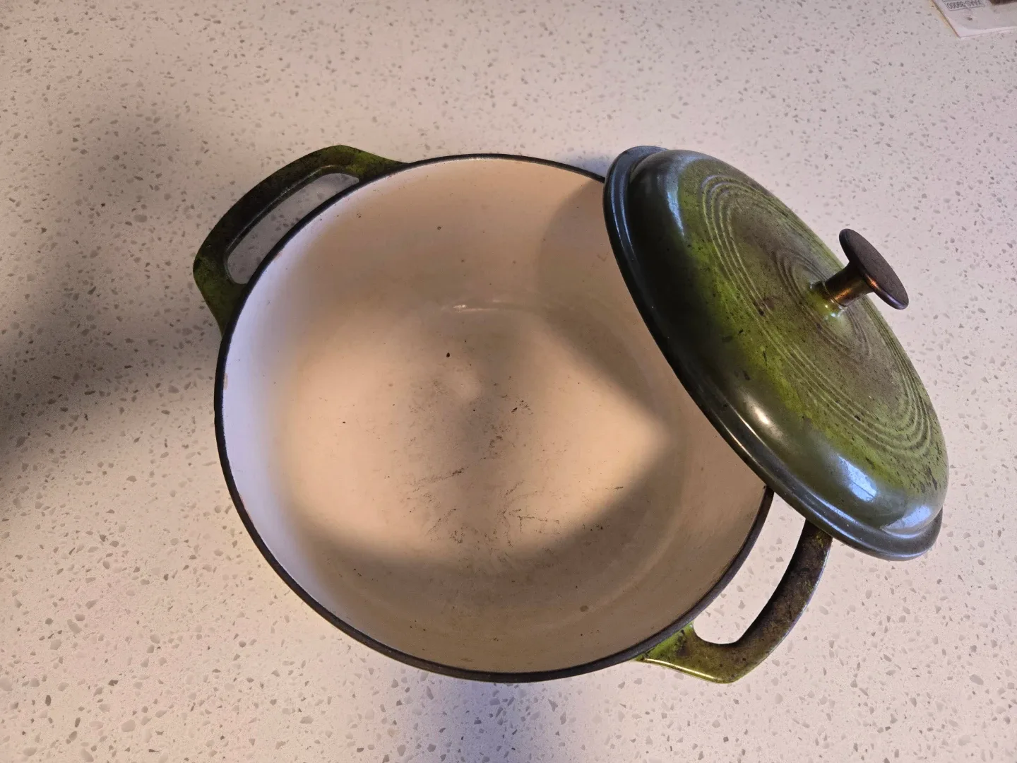 Green Enamel Dutch Oven image indicator(2)