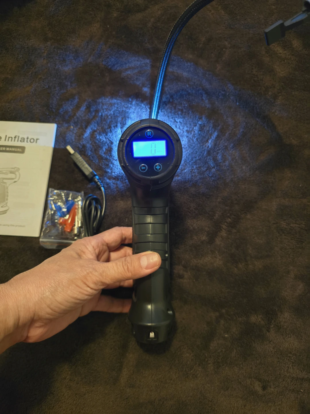 Tire Inflator CZK-3665 - Like New! - photo 5
