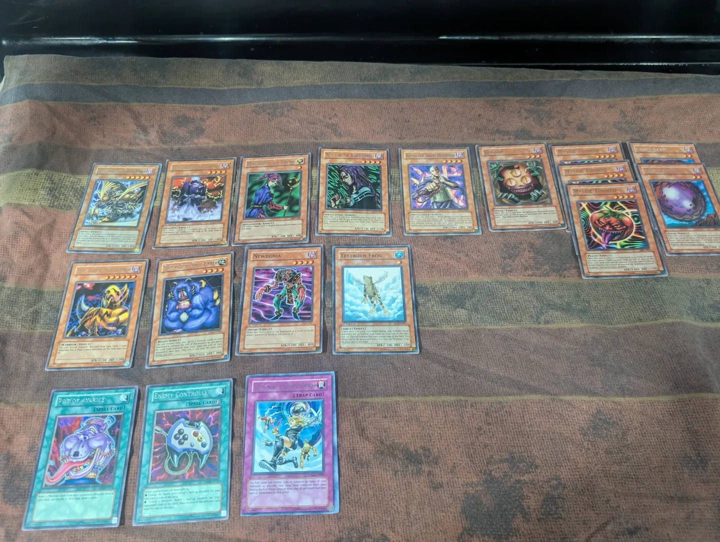 Yu-Gi-Oh! Trading Cards Lot image indicator(4)