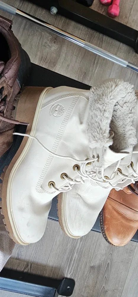 Timberland Grey Boots image indicator(3)