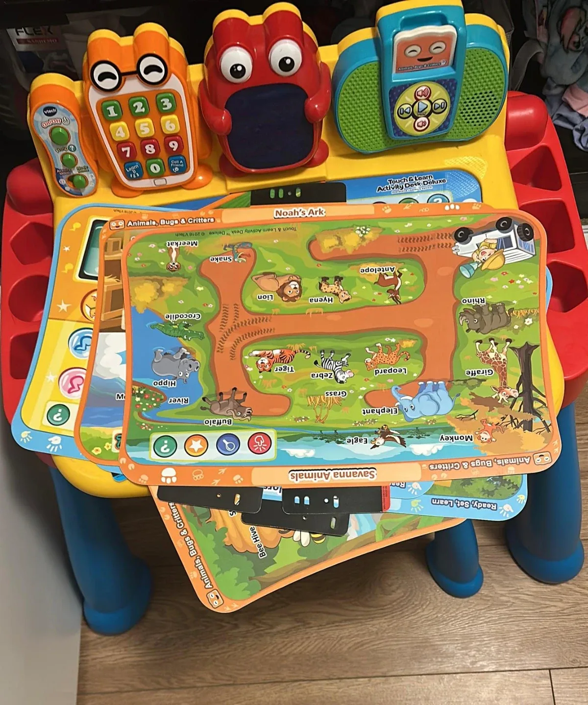 VTech Touch & Learn Activity Desk Deluxe