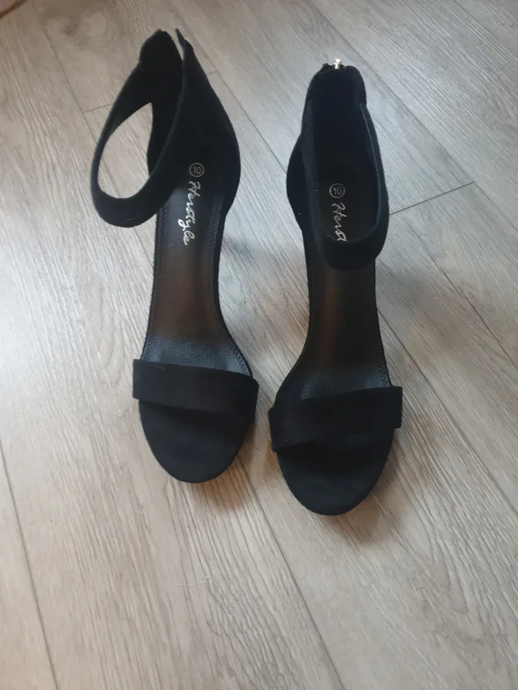 Herstyle Black Heels - Size 10