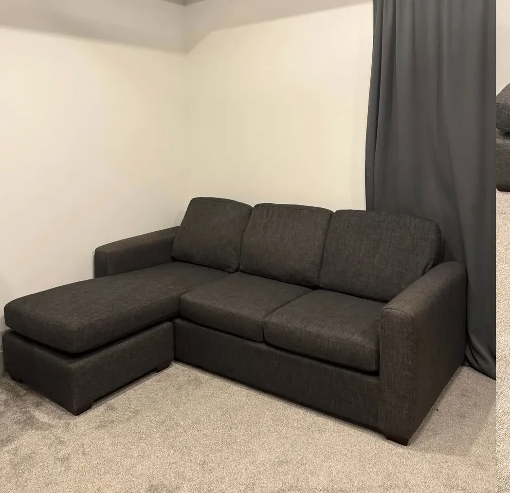 Grey Sectional Sofa with Chaise Lounge image indicator(4)