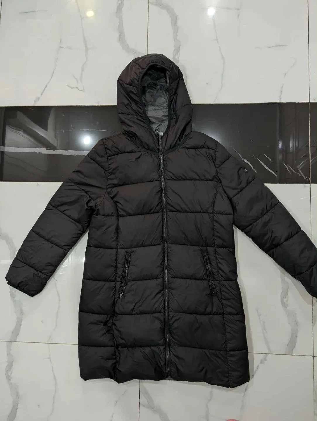 OOKPIK Black Puffer Coat Size G/L