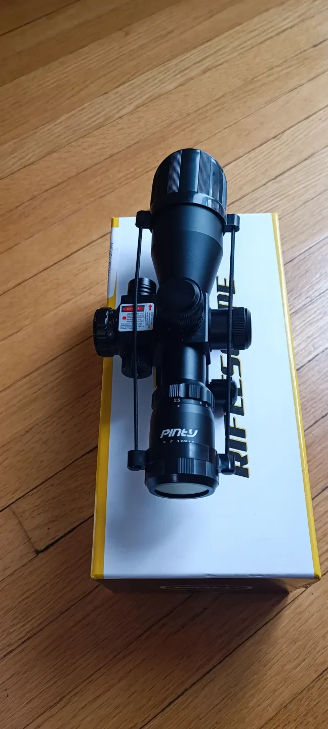 Piney 2.5-10x40 Rifle Scope - Like New! image indicator(4)