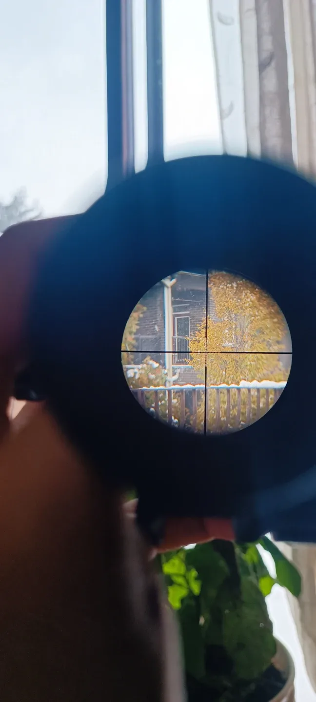 Piney 2.5-10x40 Rifle Scope - Like New! image indicator(5)