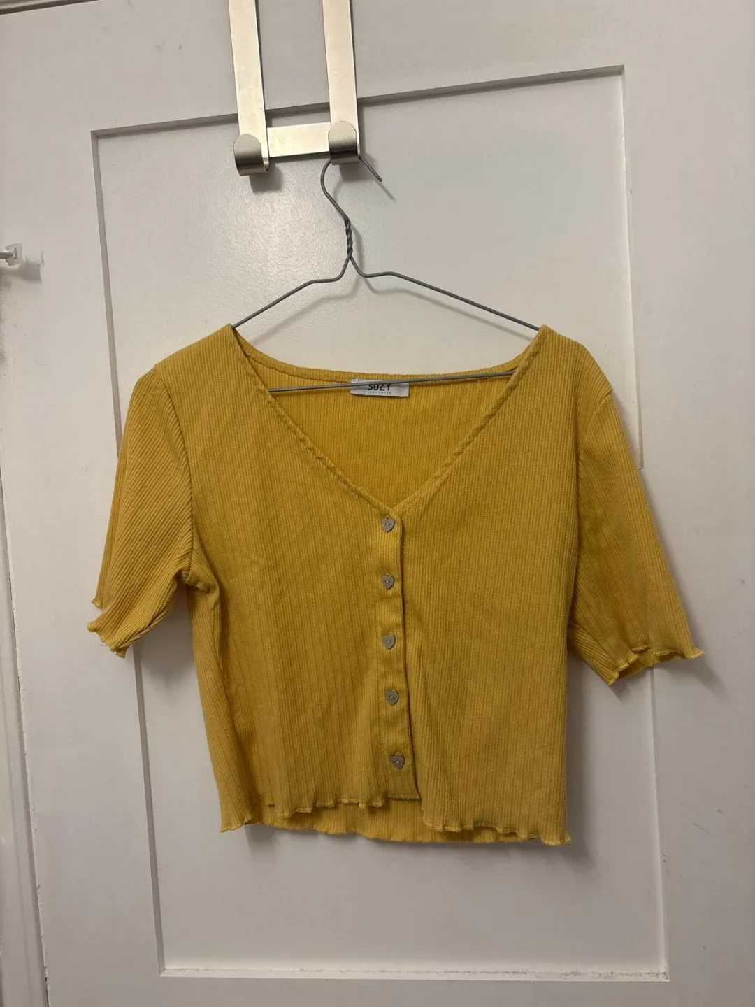Suzy Shier Yellow Ribbed Top - Size Small thumbnail