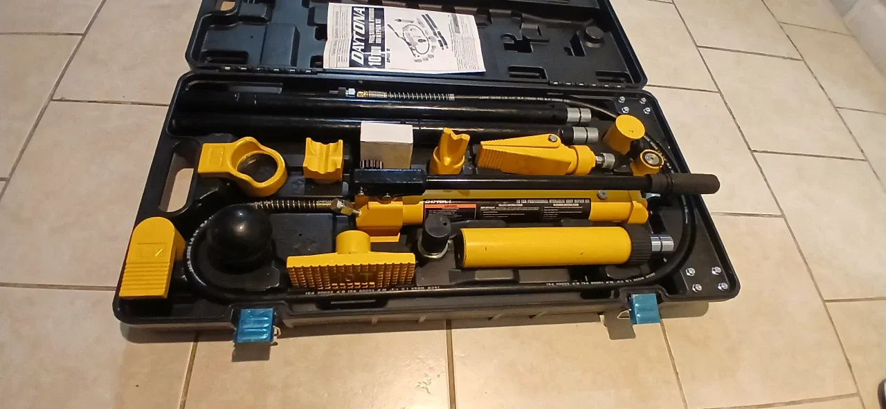 Daytona 10 Ton Professional Hydraulic Body Repair Kit image indicator(4)