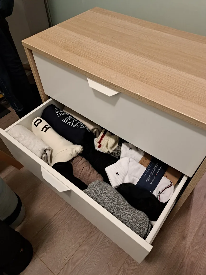 3-Drawer Dresser - Light Wood & White image indicator(2)