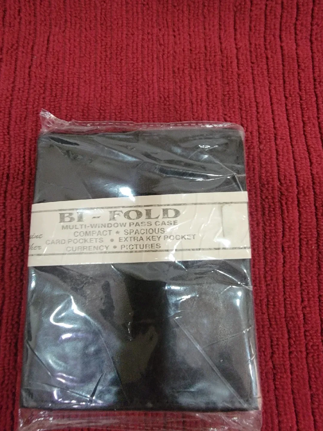 Handmade Bi-Fold Multi-Window Pass Case thumbnail