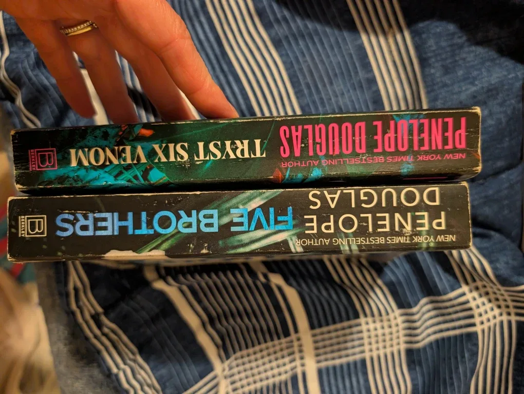 Penelope Douglas books image indicator(2)