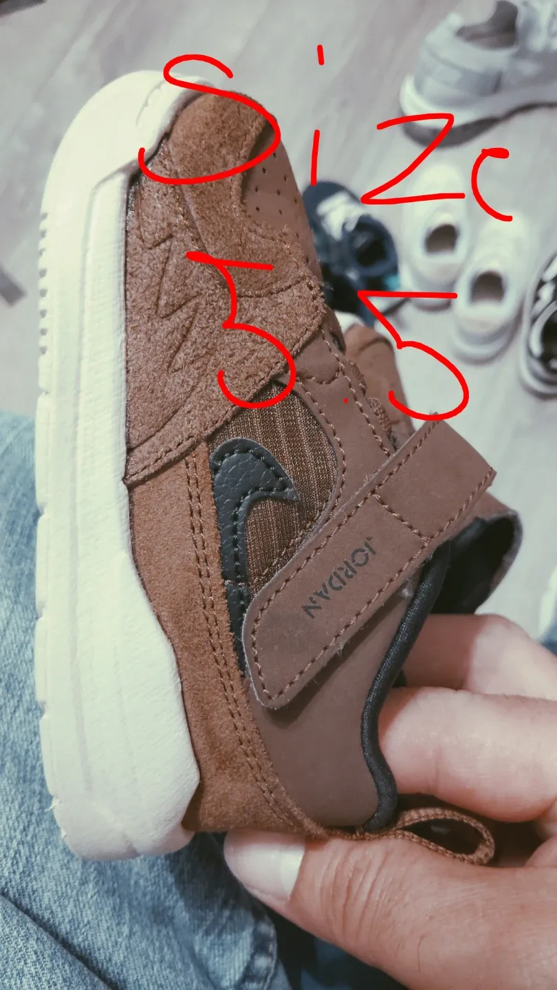 Nike Toddler Shoes Size 5.5 6.5 image indicator(6)