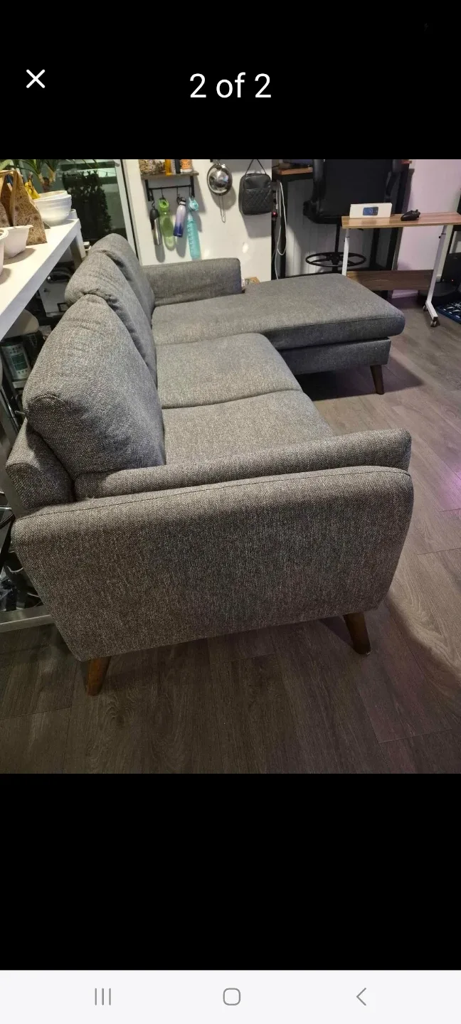 Free delivery Grey Sectional Sofa with Chaise image indicator(2)
