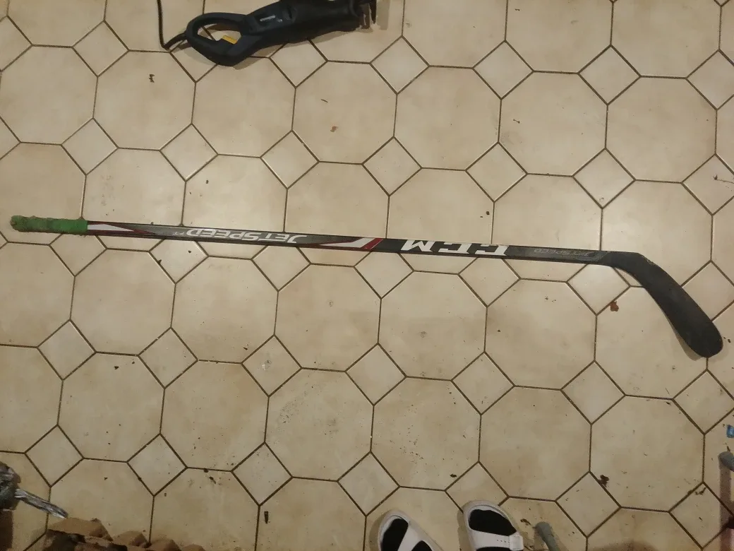 CCM JetSpeed Hockey Stick image indicator(2)