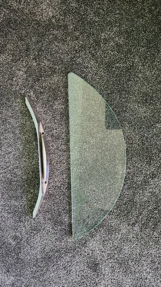 Glass Half-Moon Shelf image indicator(2)