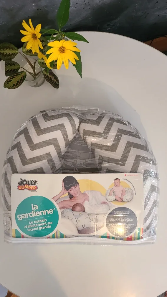 Jolly Jumper Nursing Pillow