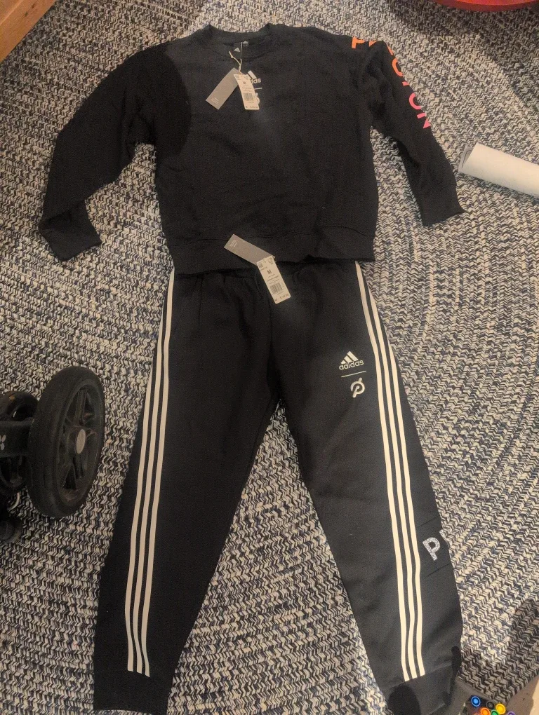 Adidas x Peloton Go Retro Set - Size M - New