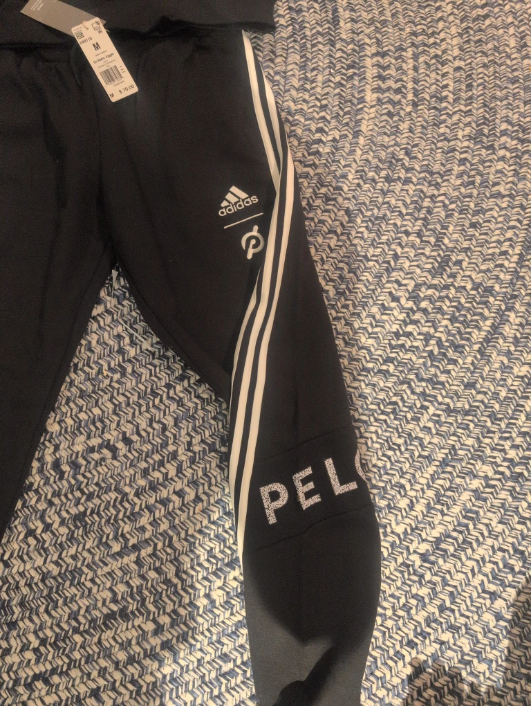 Adidas x Peloton Go Retro Set - Size M - New - photo 4