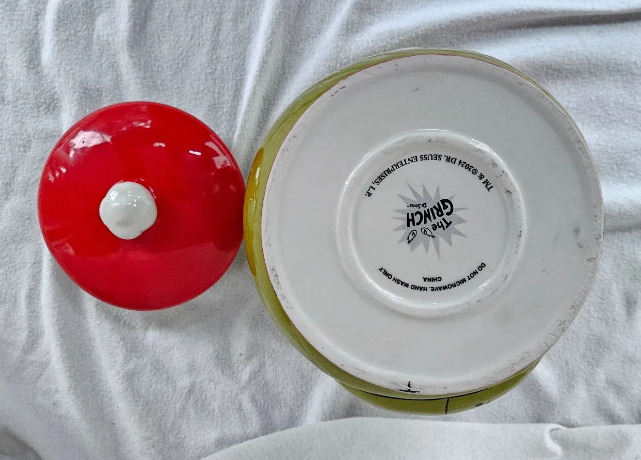 Dr. Seuss The Grinch Christmas Holiday Cookie Jar 600 Grams image indicator(6)