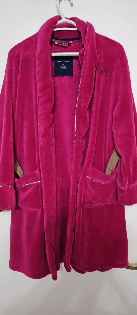 ❤️Tommy Hilfiger Pink Robe - Size S/M image indicator(2)