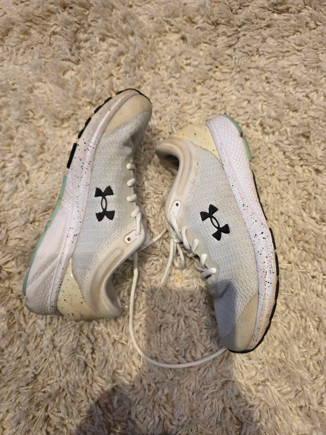 Under Armour Charged Assert 9 - Women's Size 8.5 image indicator(3)