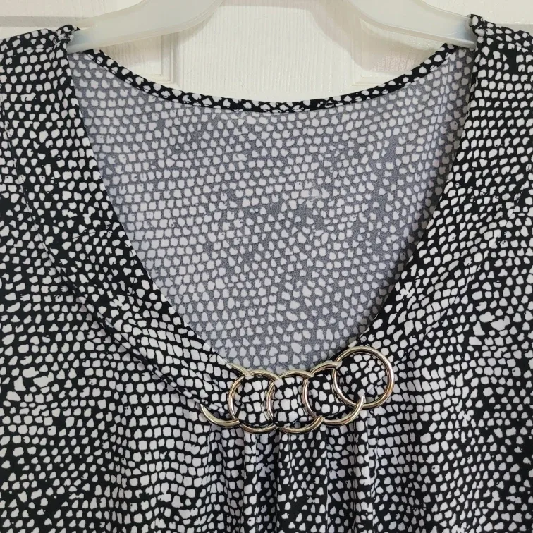 Ladies Size 3X Light Tank Top Blouse image indicator(2)