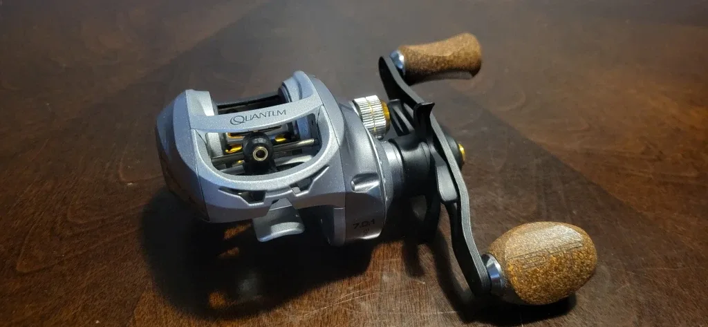 Quantum Vapor 101 Baitcast Reel (Left Hand Retrieve)