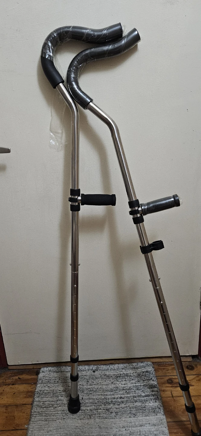 Underarm Crutches - Adjustable