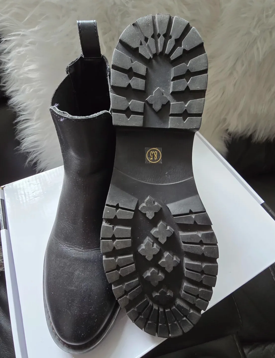 Brand new Leather Boots Billiee by Stevie Madden for sale $75 image indicator(4)